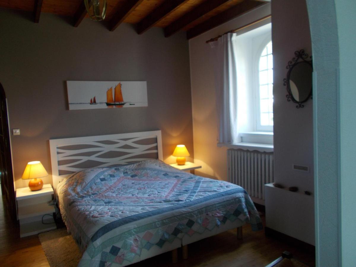 Les Ajoncs Bed & Breakfast Plougrescant Bagian luar foto